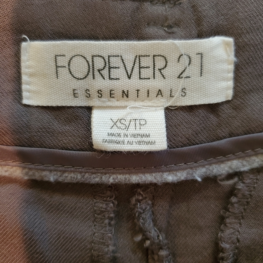 Forver 21 Charcoal Gray Shorts - Picture 5 of 7